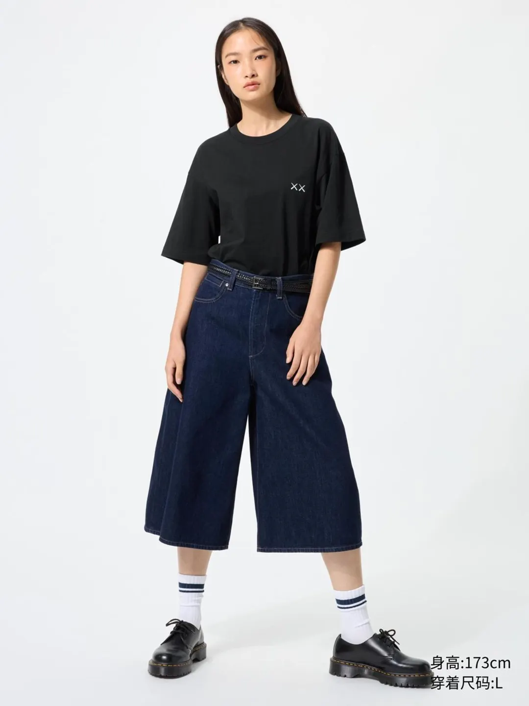 Футболка UT KAWS, Uniqlo