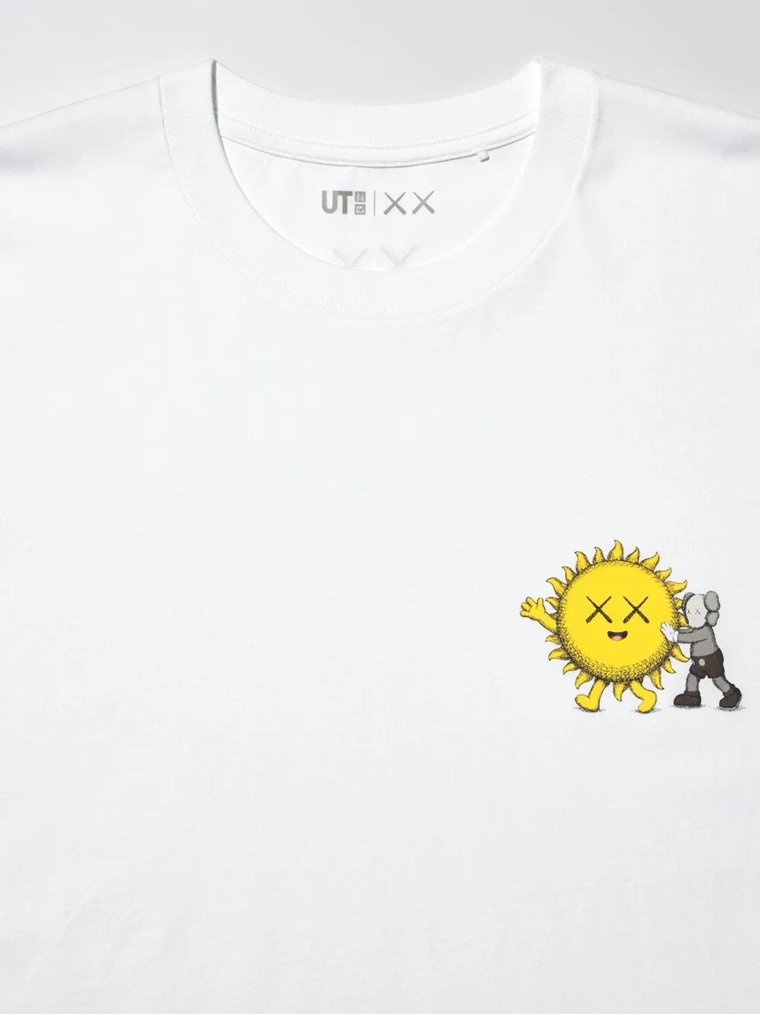 Футболка UT KAWS, Uniqlo