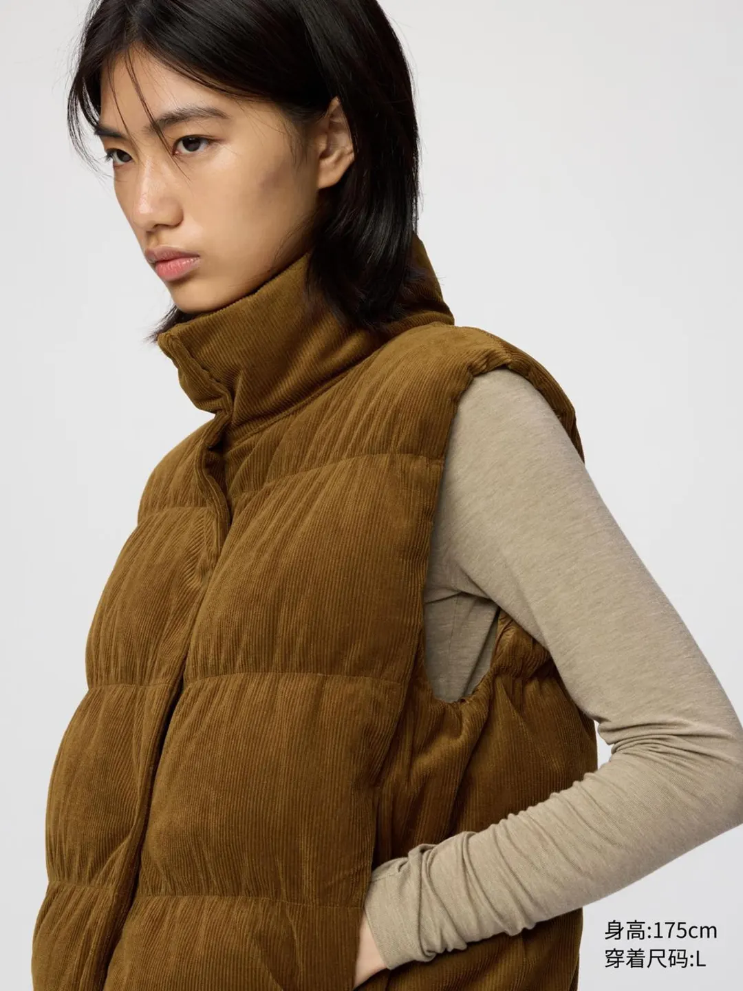 Утепленный жилет из вельвета, Uniqlo
