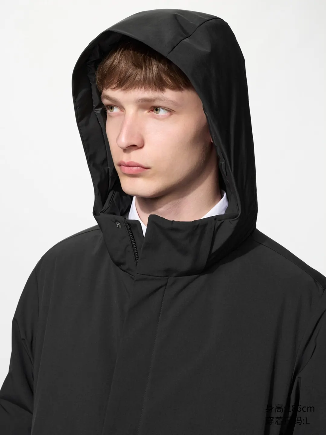 Пальто из технологичного многослойного материала с капюшоном, Uniqlo
