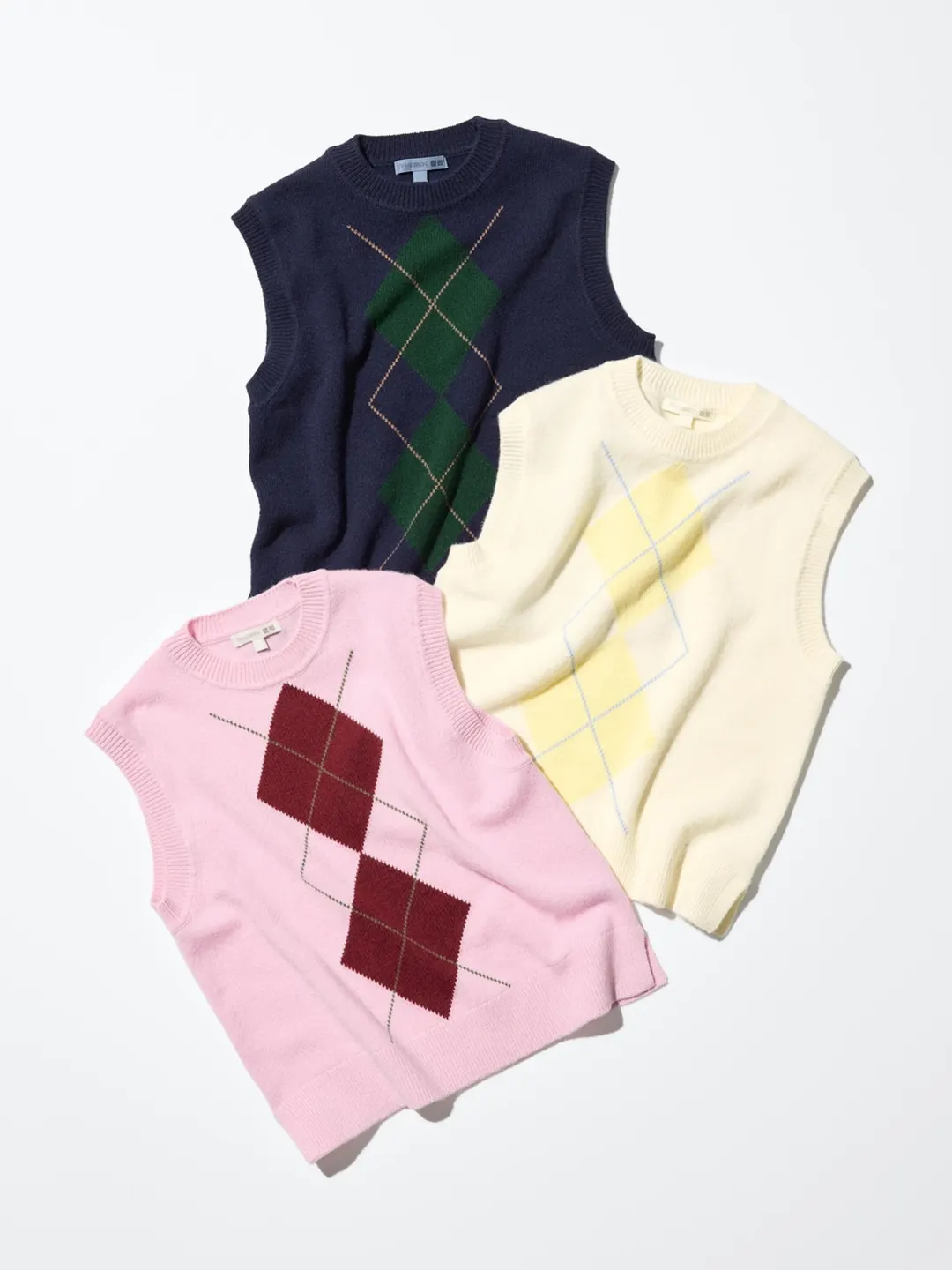 Вязаный жилет из шерсти и кашемира с круглым вырезом, Uniqlo