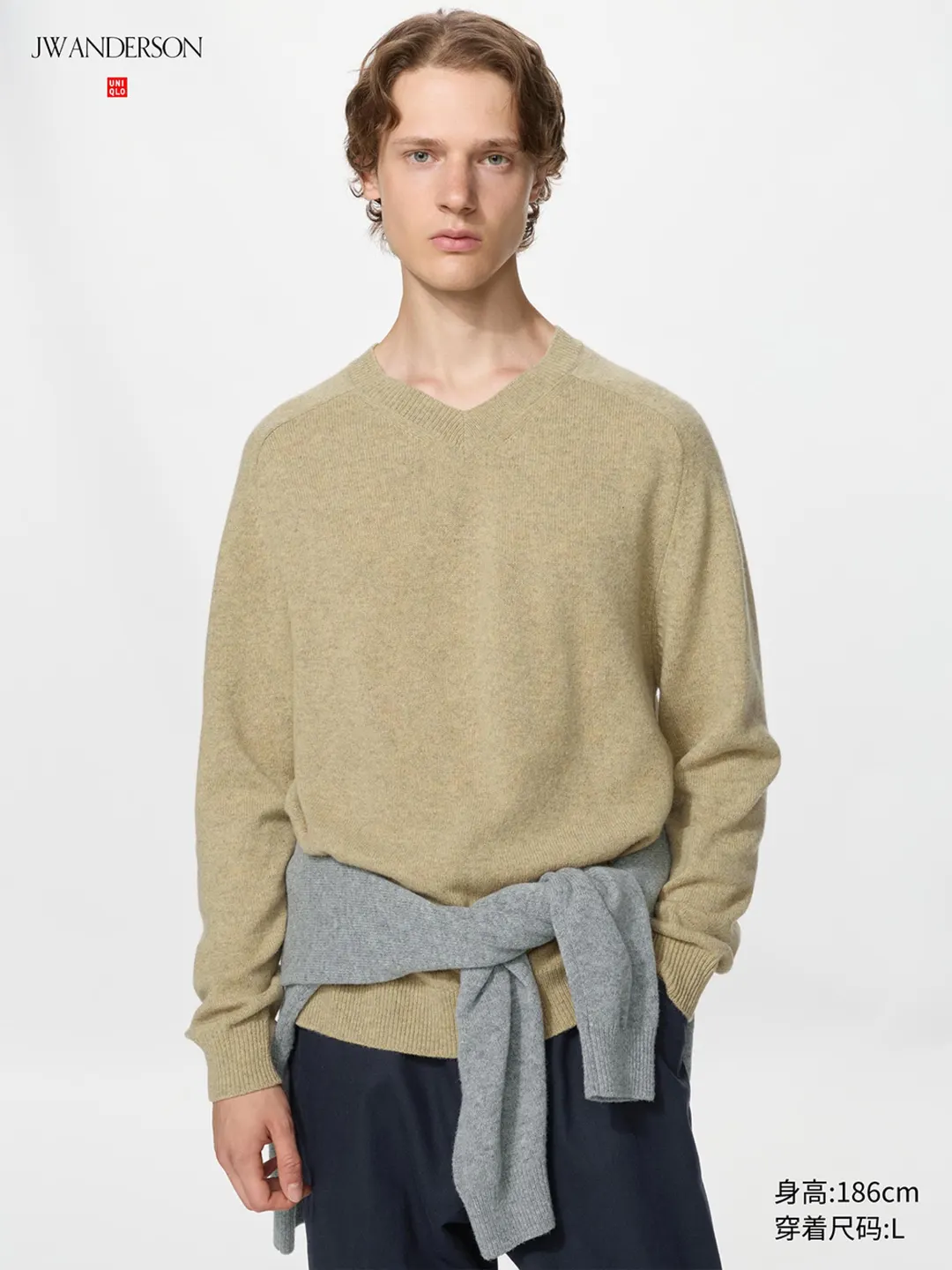 Свитер из мягкой овечьей шерсти с V-образным вырезом, Uniqlo