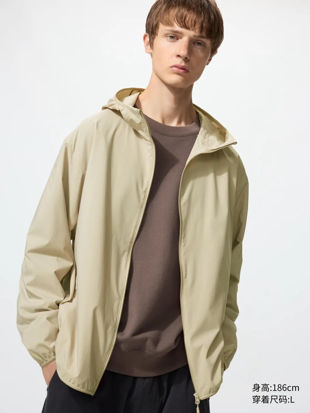 Компактная куртка с капюшоном и защитой от ультрафиолета, Uniqlo