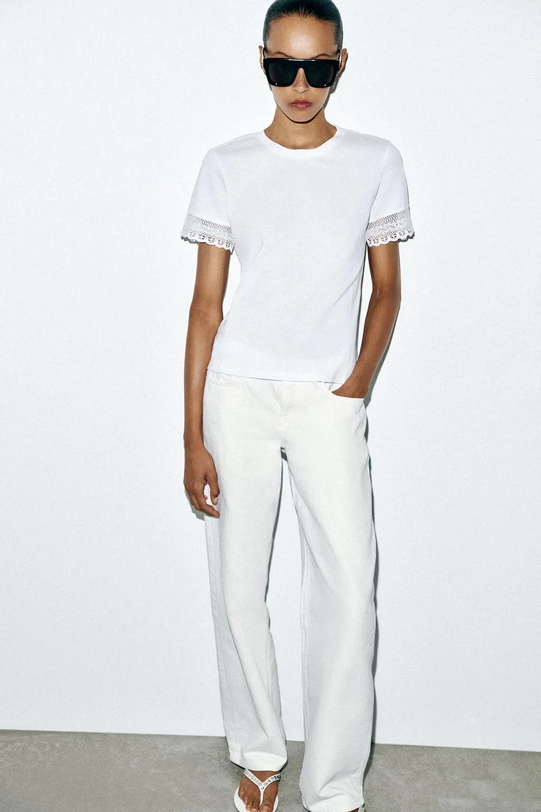 Футболка с короткими рукавами и отделкой, Zara