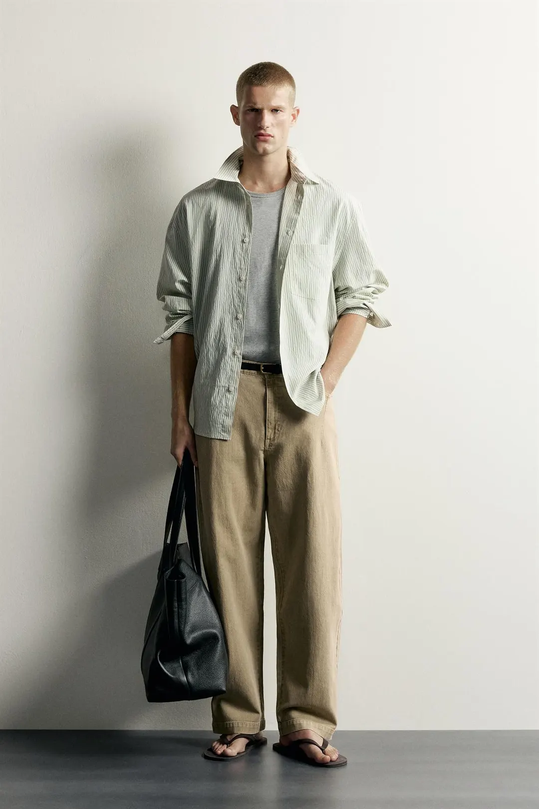 Брюки из хлопка и льна с эффектом стирки, Zara