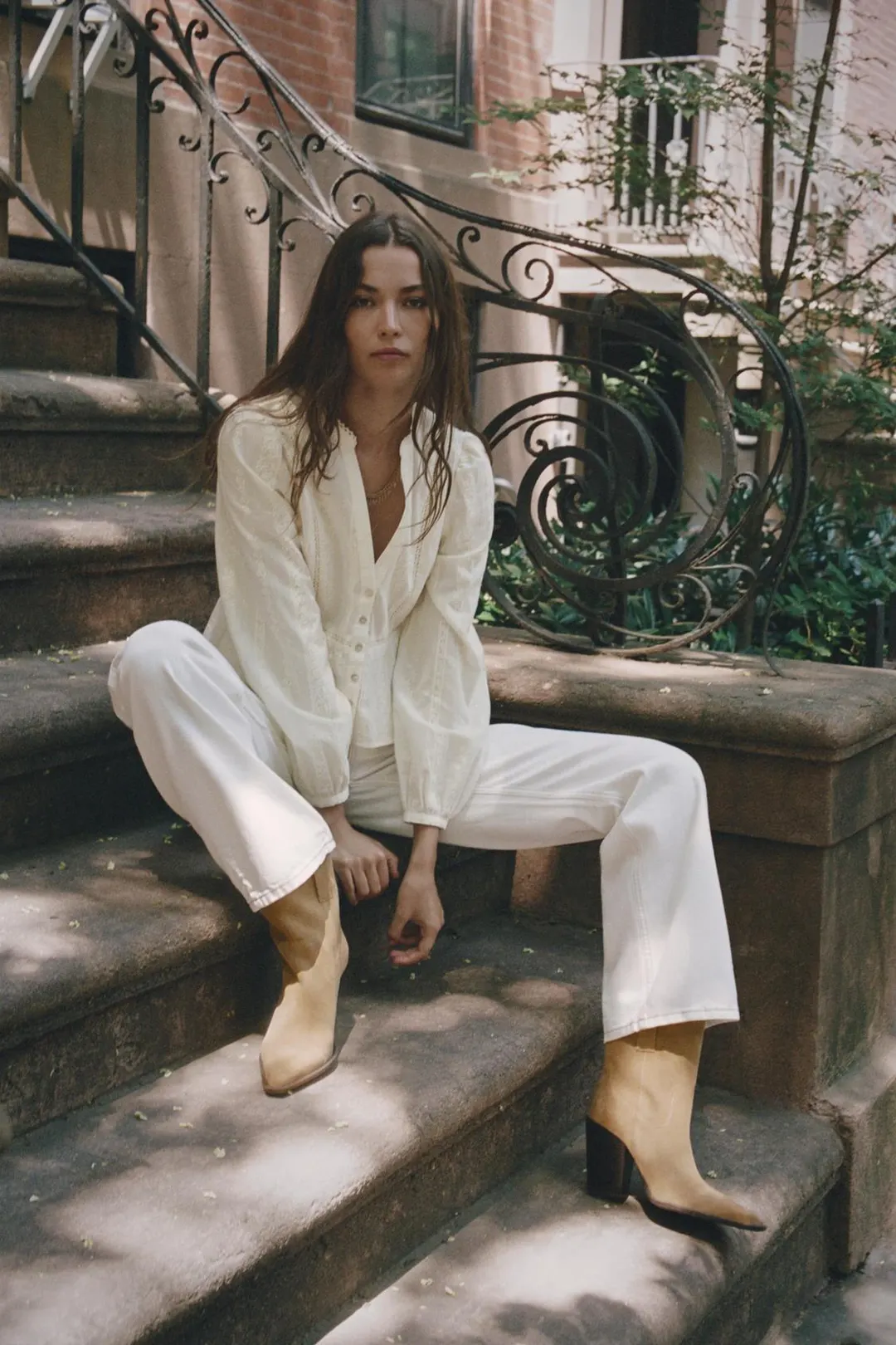 Ковбойские ботильоны из замшевого спилка, Zara