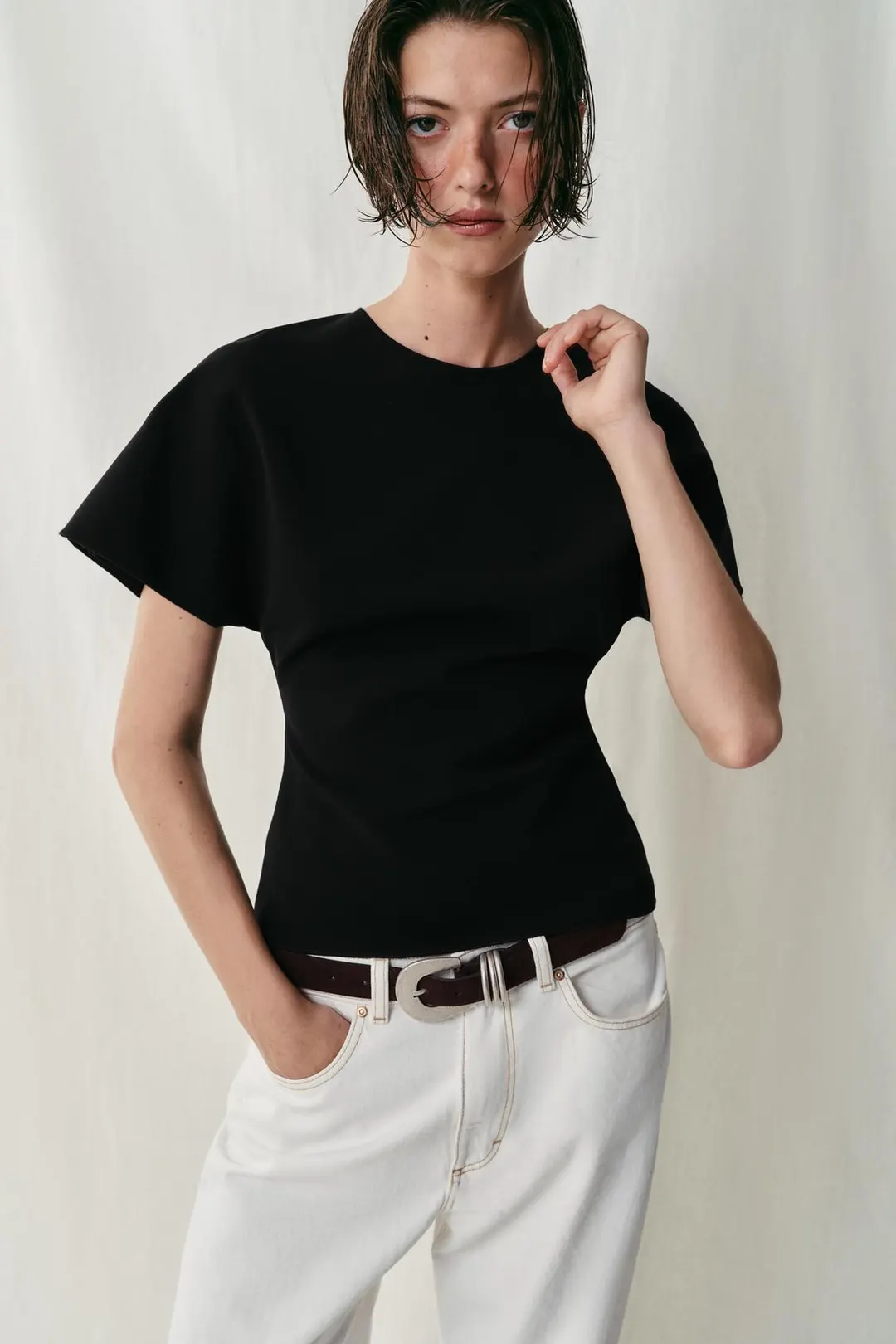 Топ с короткими рукавами и вырезами, Zara