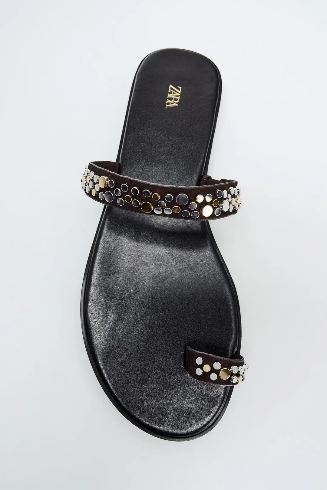 Сандалии без каблука с заклепками, Zara