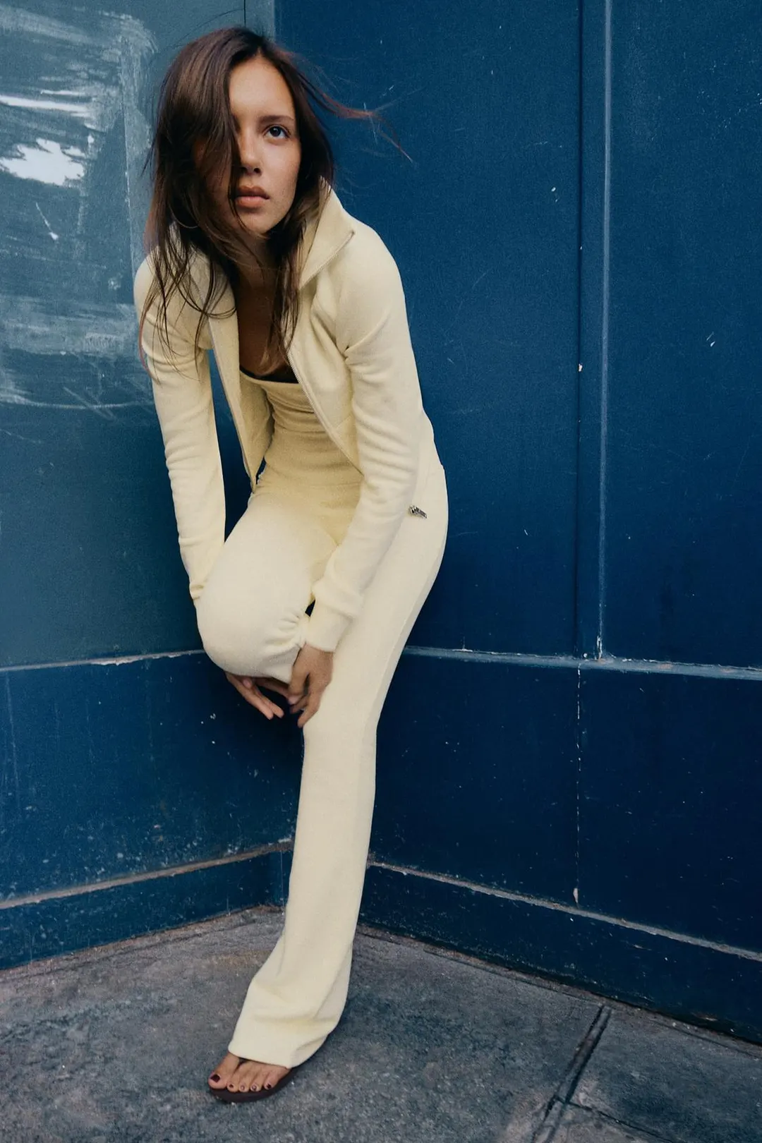 Брюки клеш из ткани свитшота, Zara