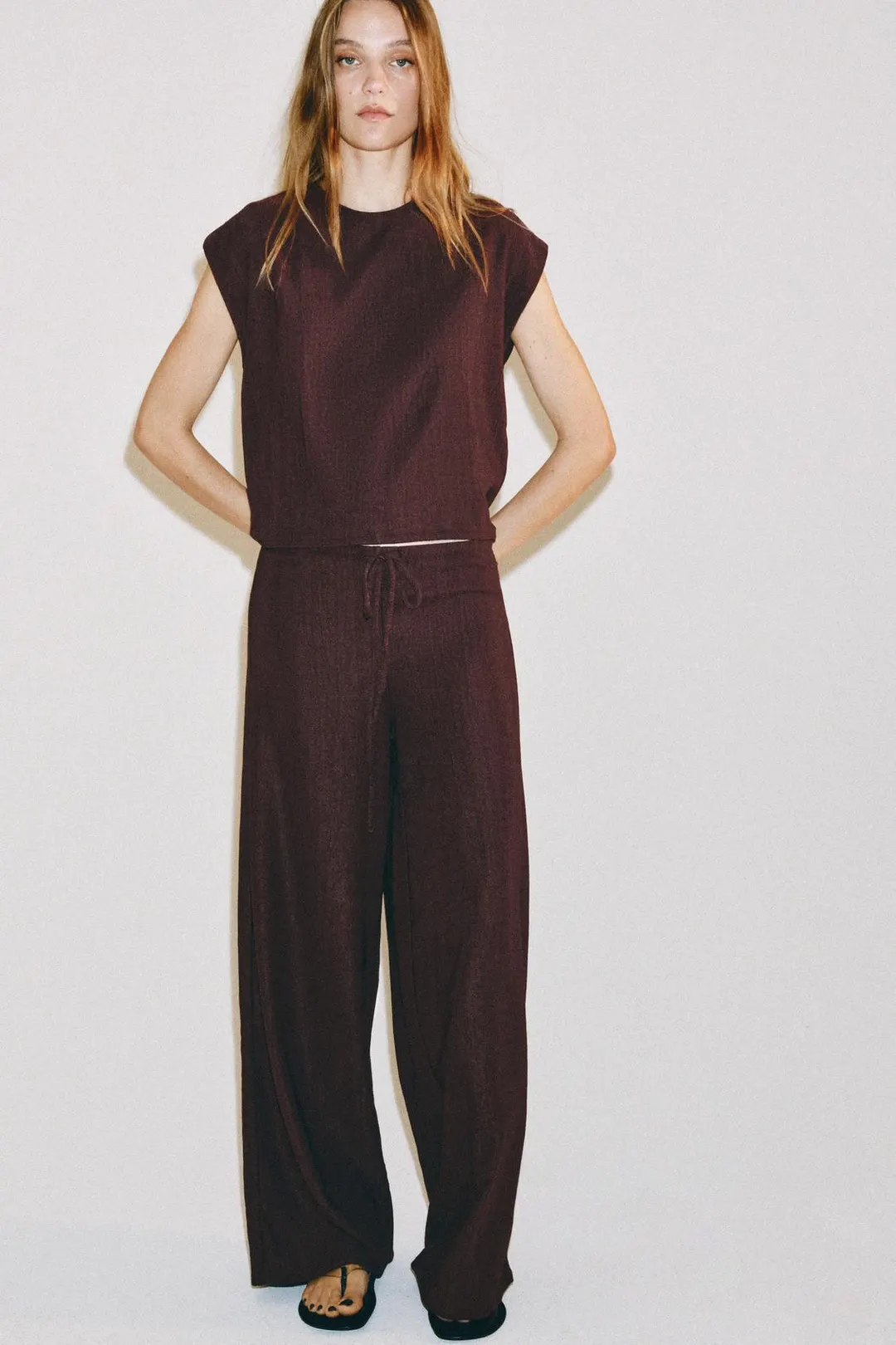 Фактурный топ без рукавов, Zara