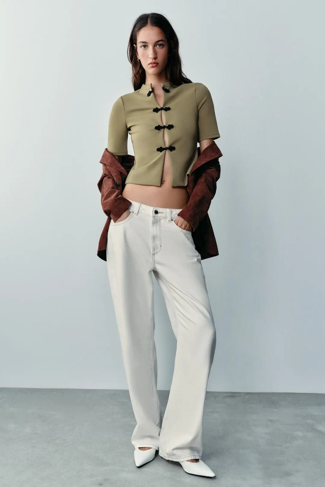 Топ с короткими рукавами и узелковой застежкой, Zara