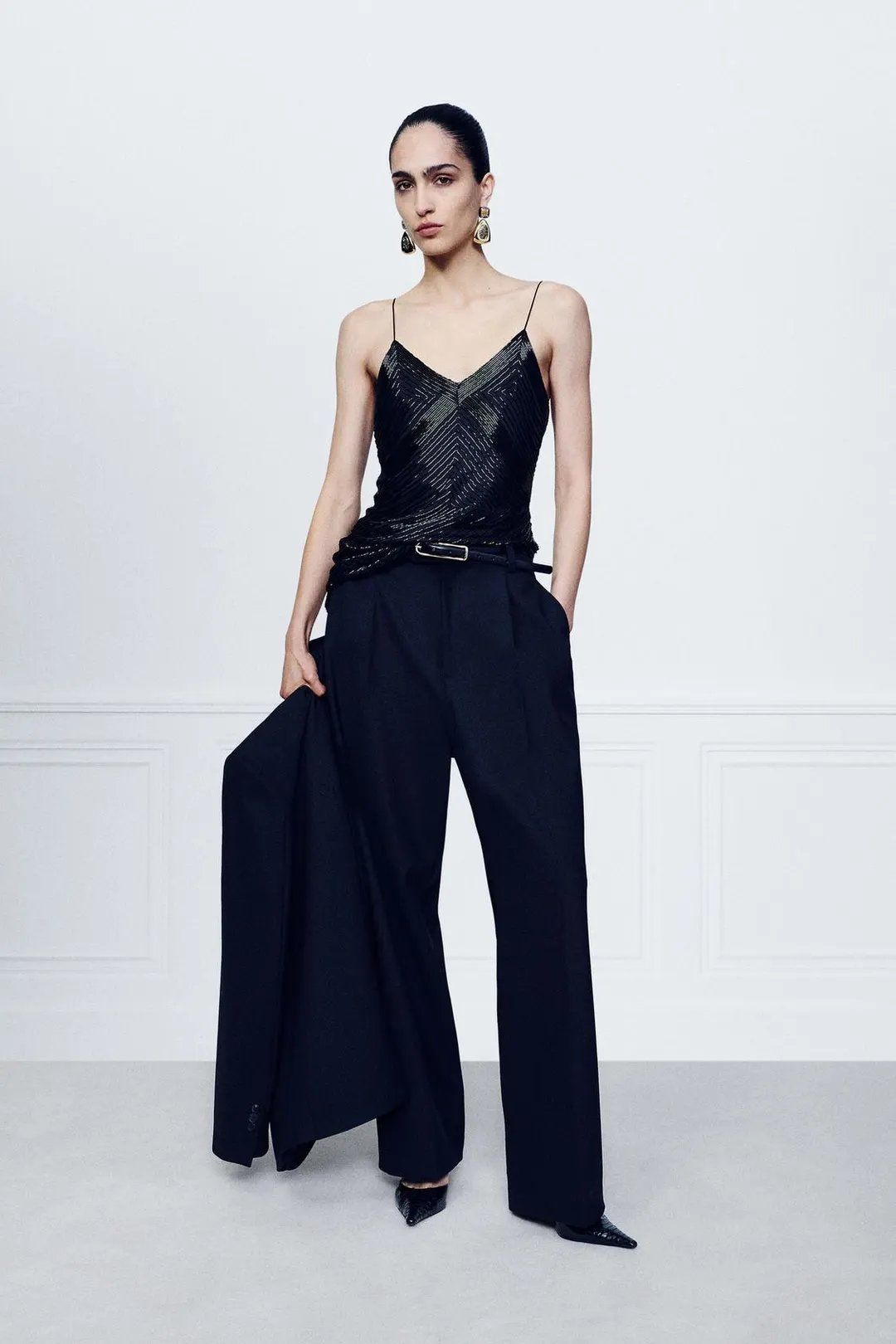 Топ асимметричный с бусинами ZW Collection, Zara