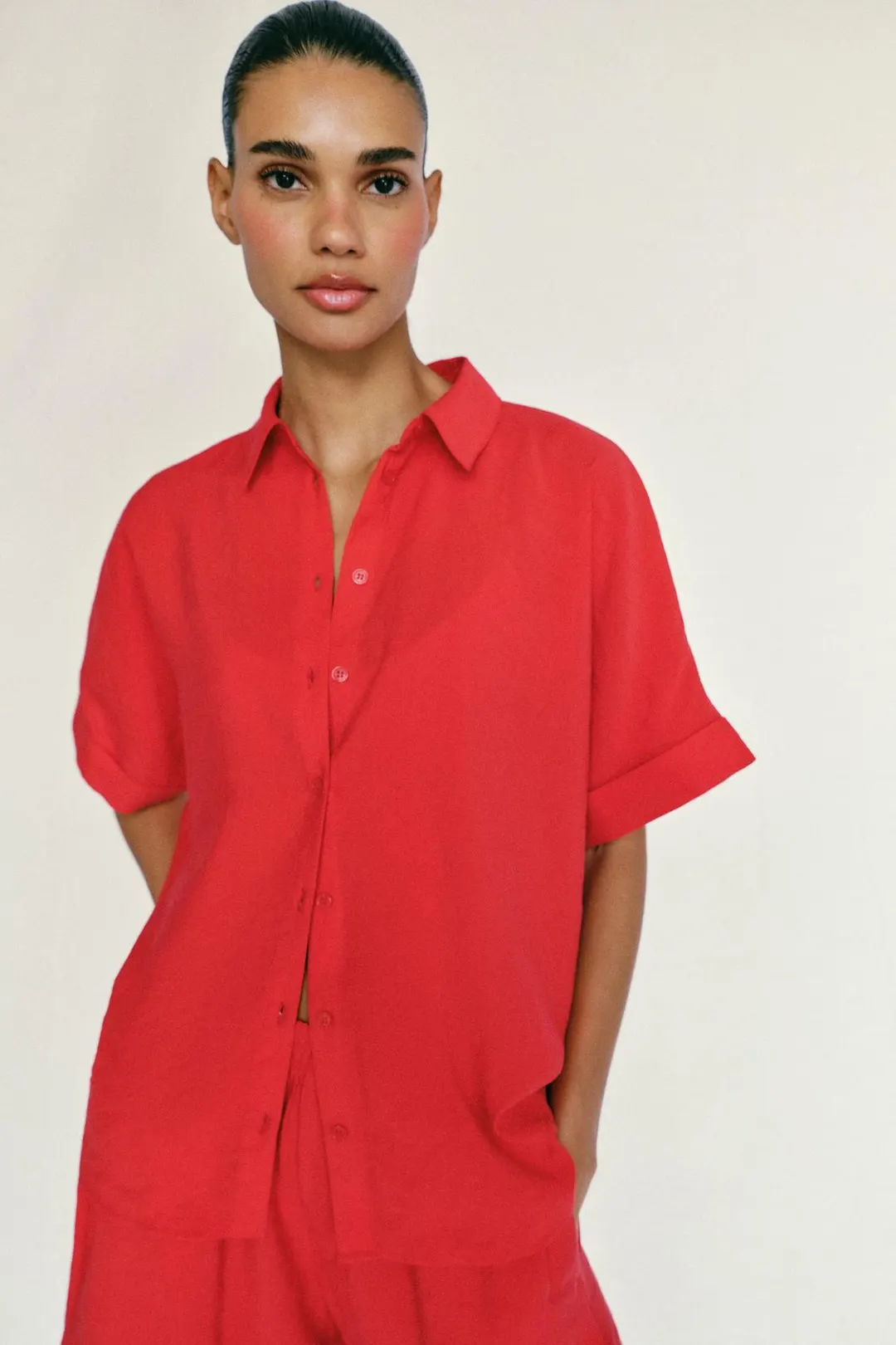 Рубашка струящаяся с короткими рукавами, Zara