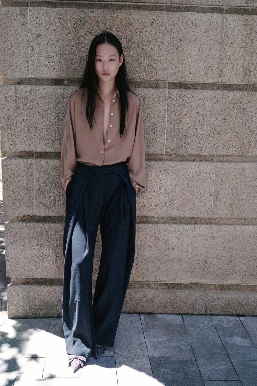 Брюки широкие ZW Collection со складками, Zara