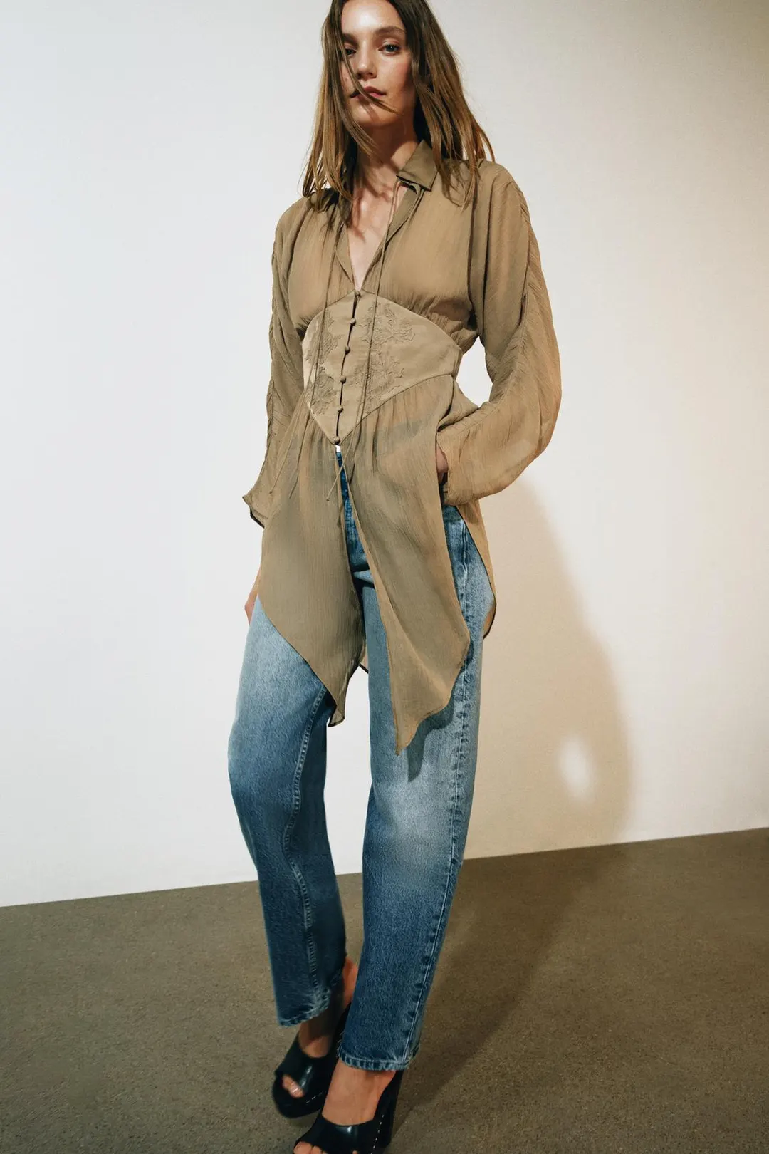 Струящаяся кружевная рубашка ZW Collection, Zara