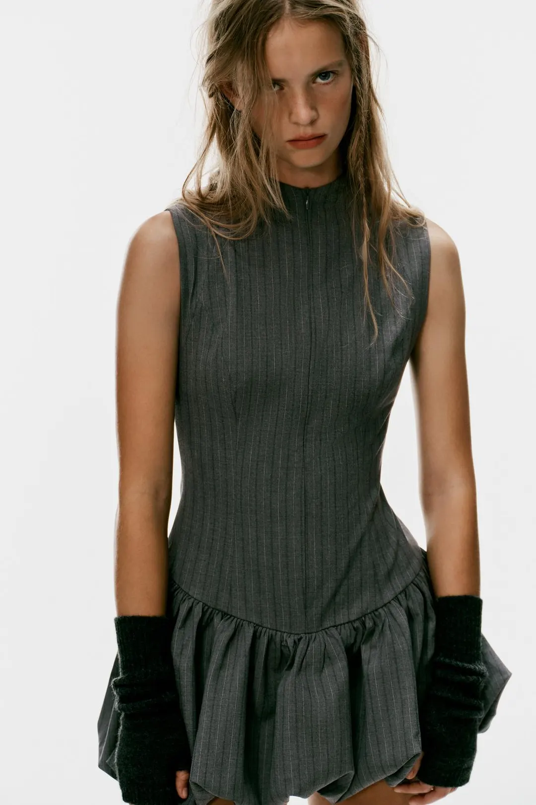 Платье мини с объемным низом, Zara