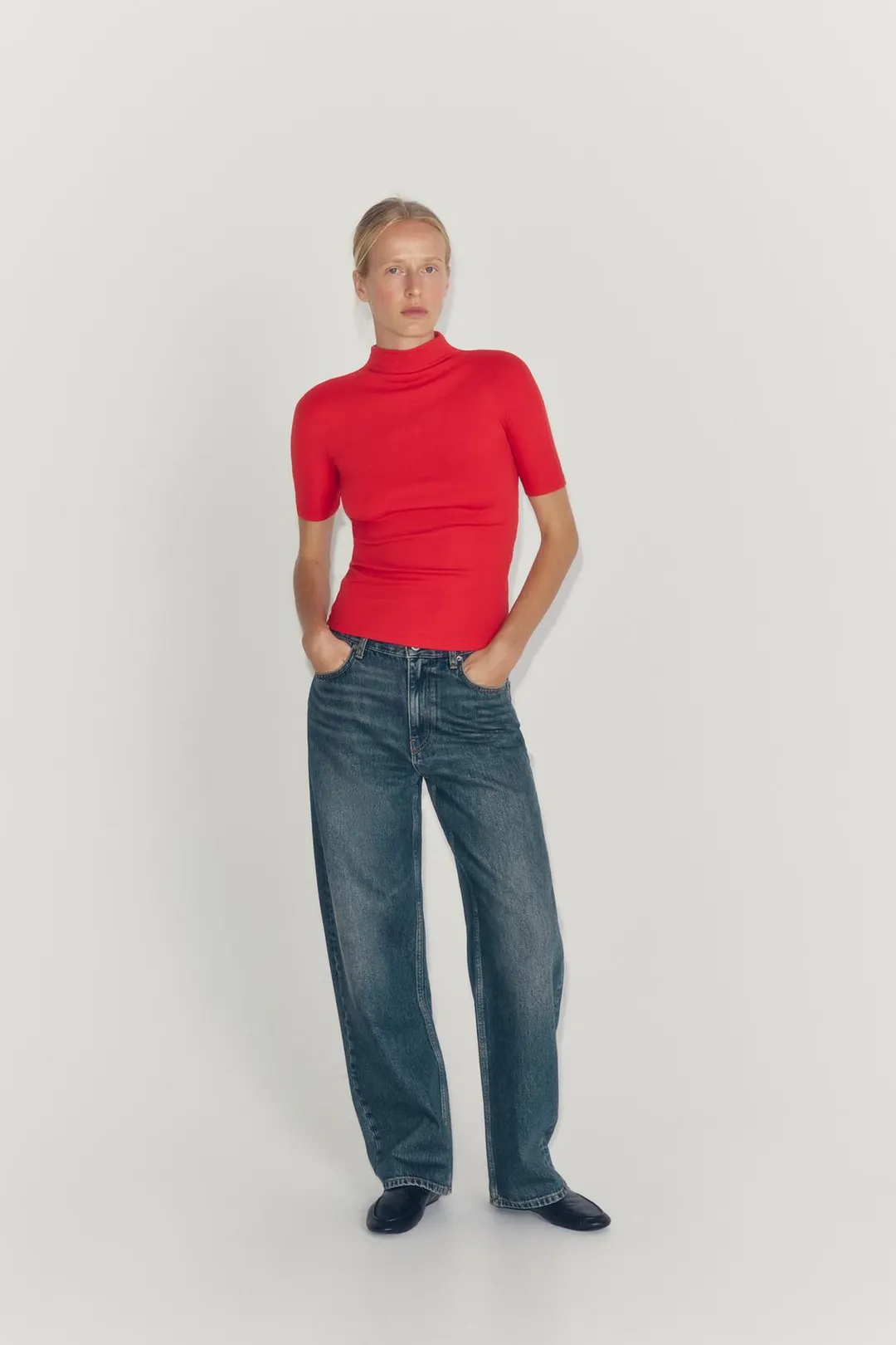 Футболка с высоким воротником и пуговицами, Zara