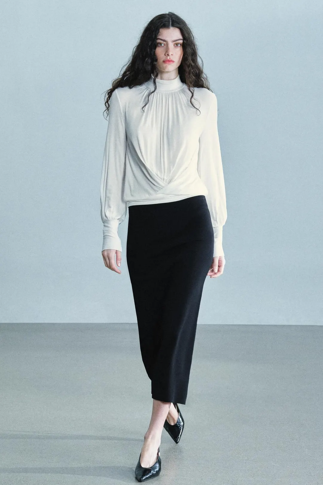 Топ драпированный с высоким воротником, Zara