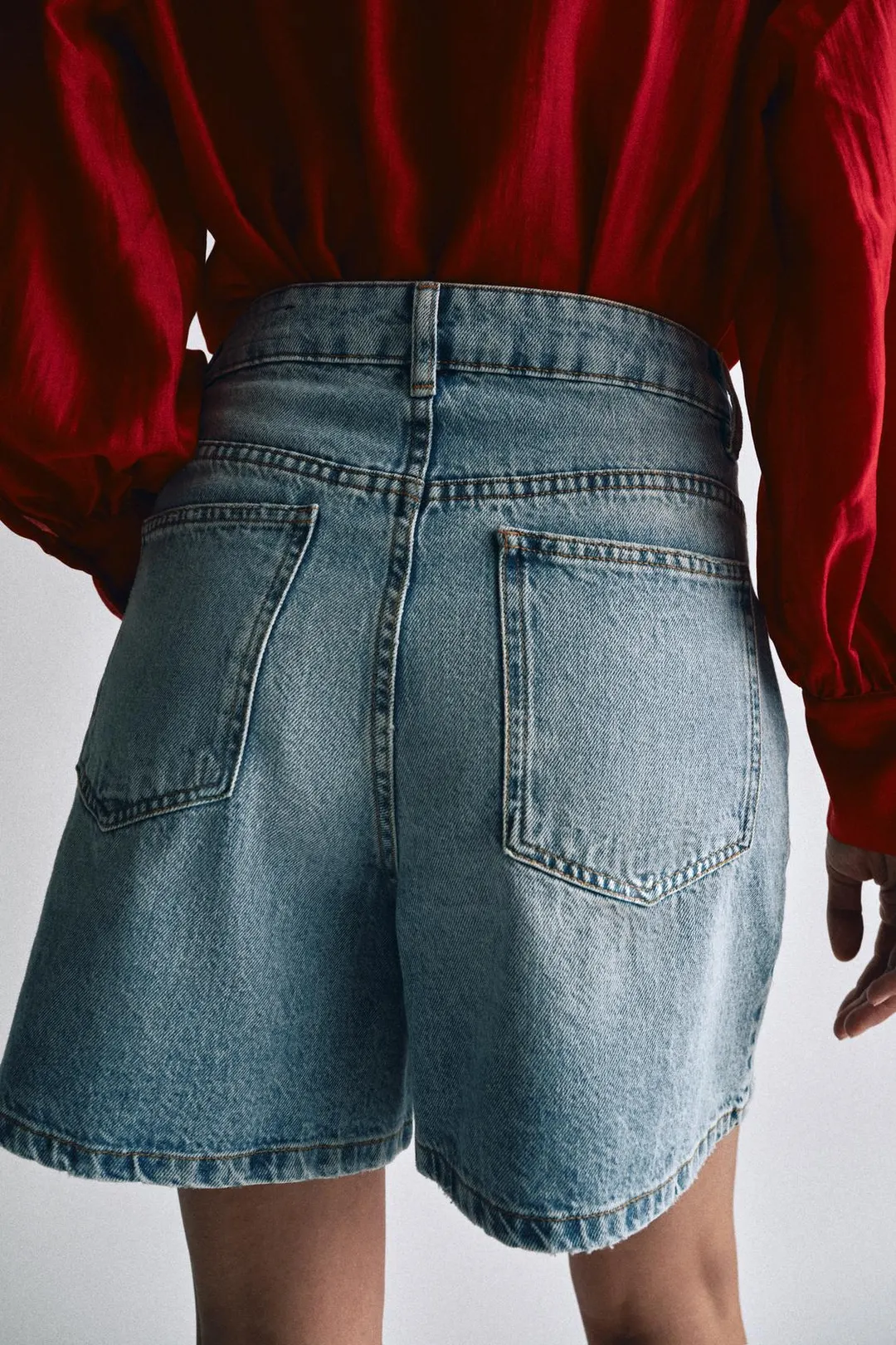 Джинсовые шорты ZW Collection с высокой посадкой, Zara