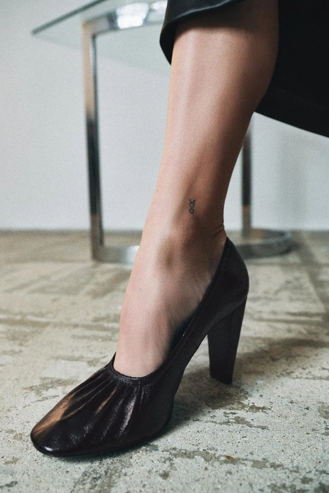 Кожаные туфли на каблуке со сборками Limited Edition, Zara