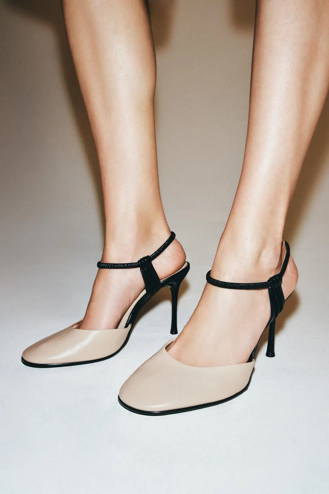 Туфли с открытой пяткой из кожи, Zara