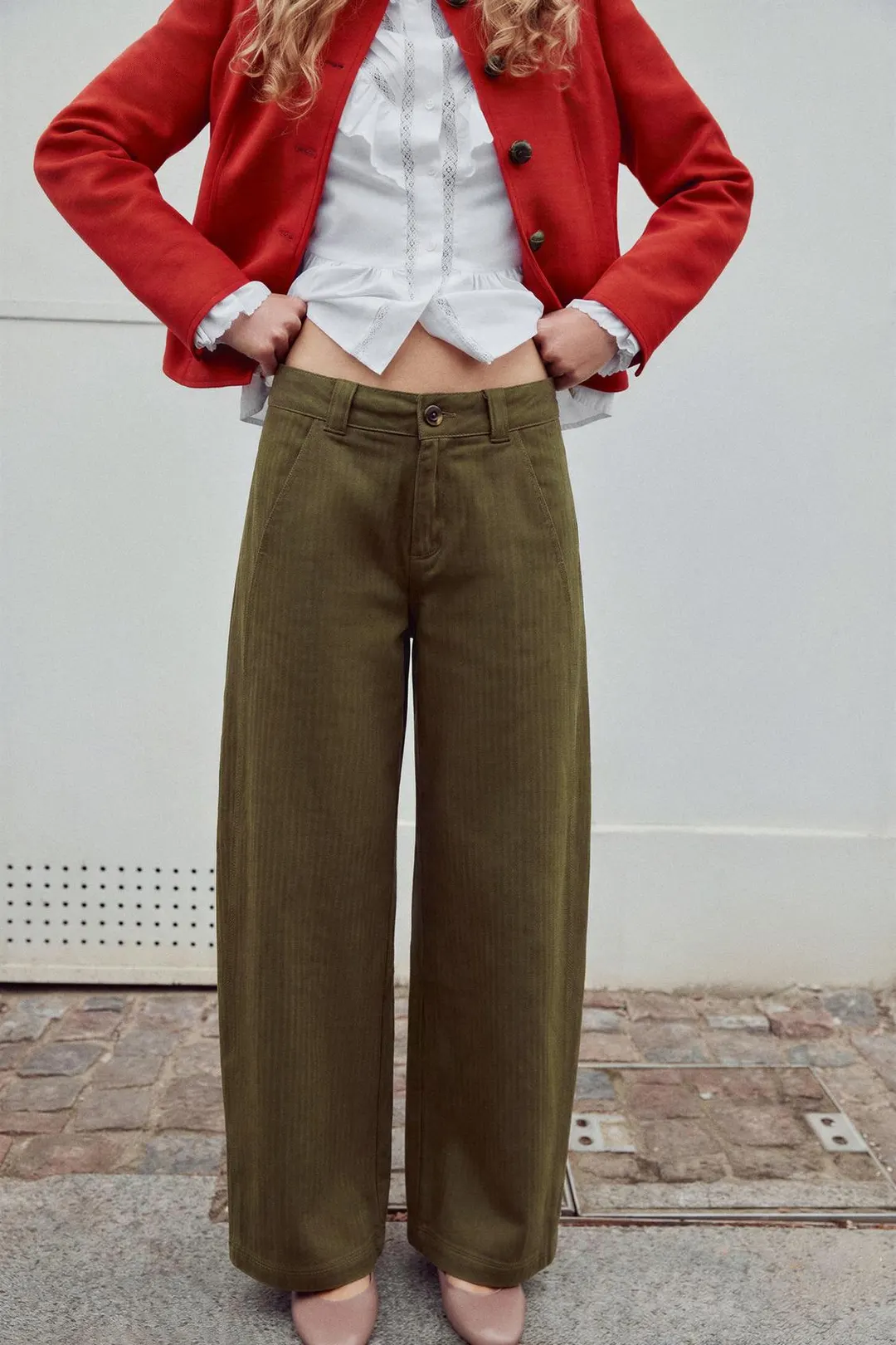 Брюки замшевые в полоску силуэта barrel, Zara