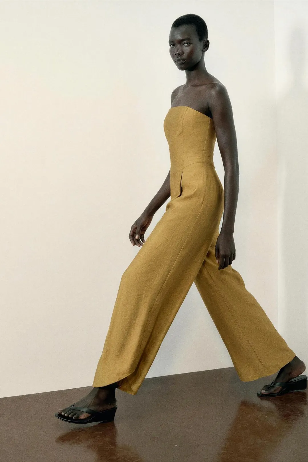 Комбинезон с асимметричным низом, Zara
