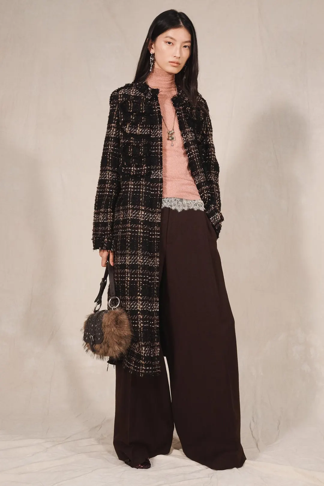 Пальто длинное фактурное в клетку Limited Edition, Zara