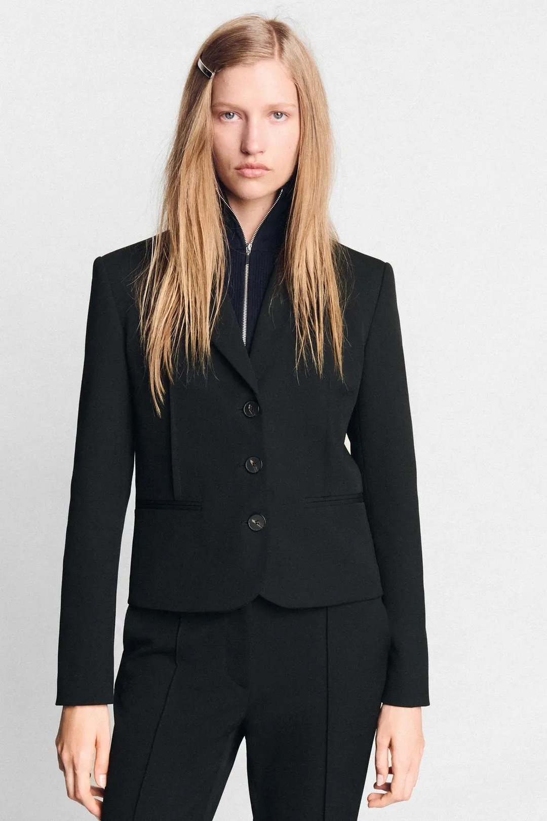 Блейзер укороченный с защипами, Zara