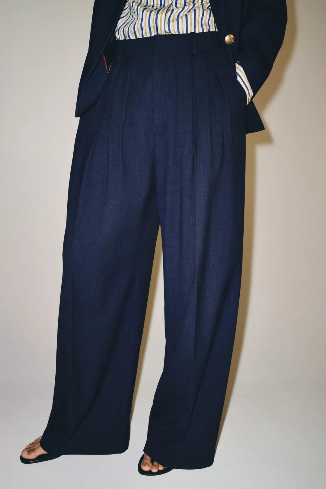 Брюки-палаццо со складками ZW Collection, Zara