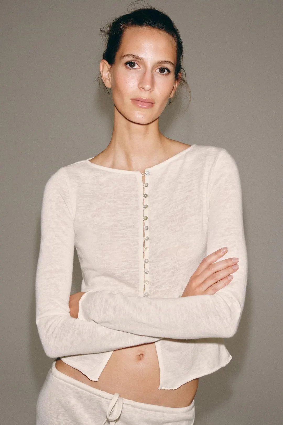 Фактурная футболка на пуговицах, Zara