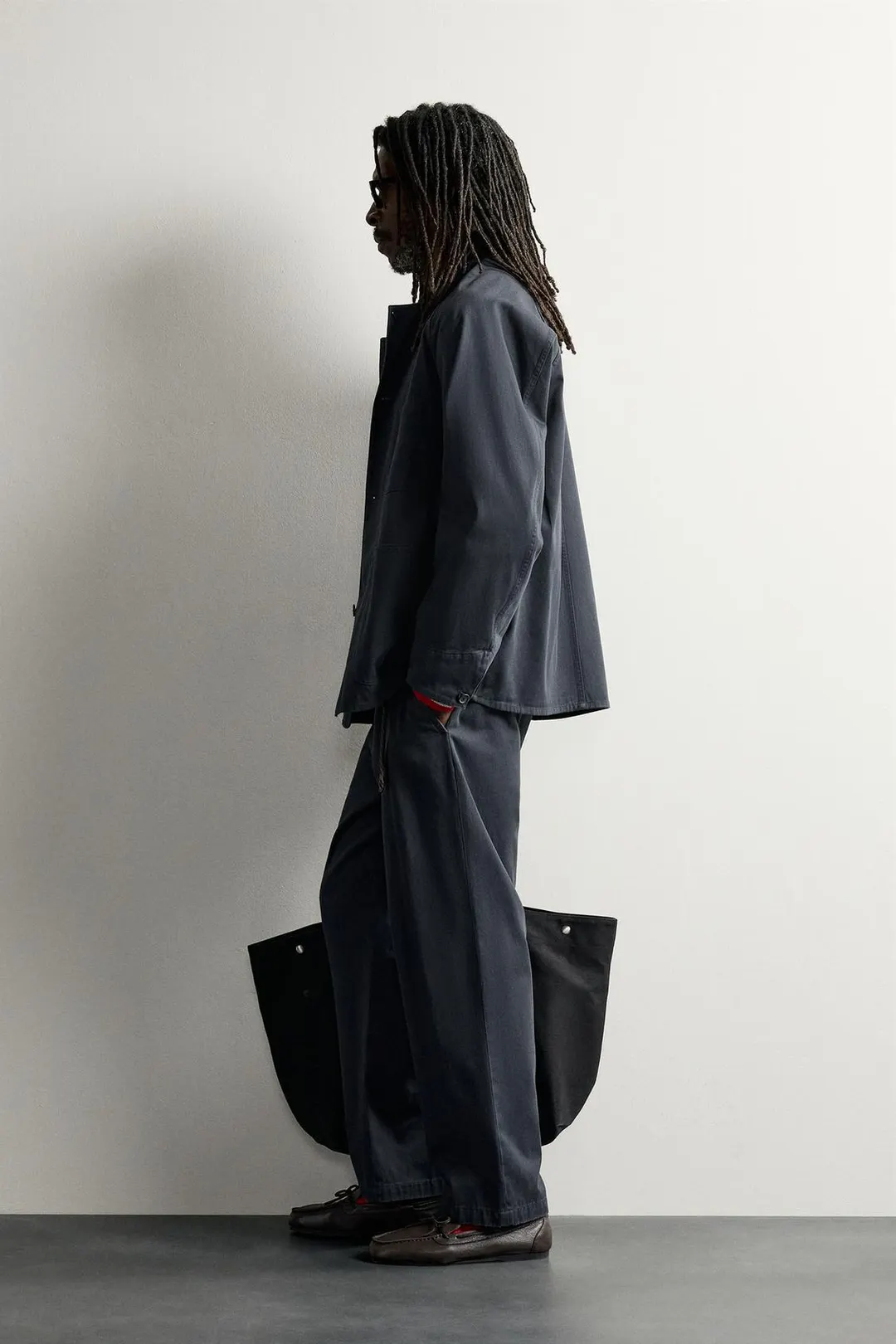 Брюки чинос стандартного кроя Aaron Levine x Zara, Zara