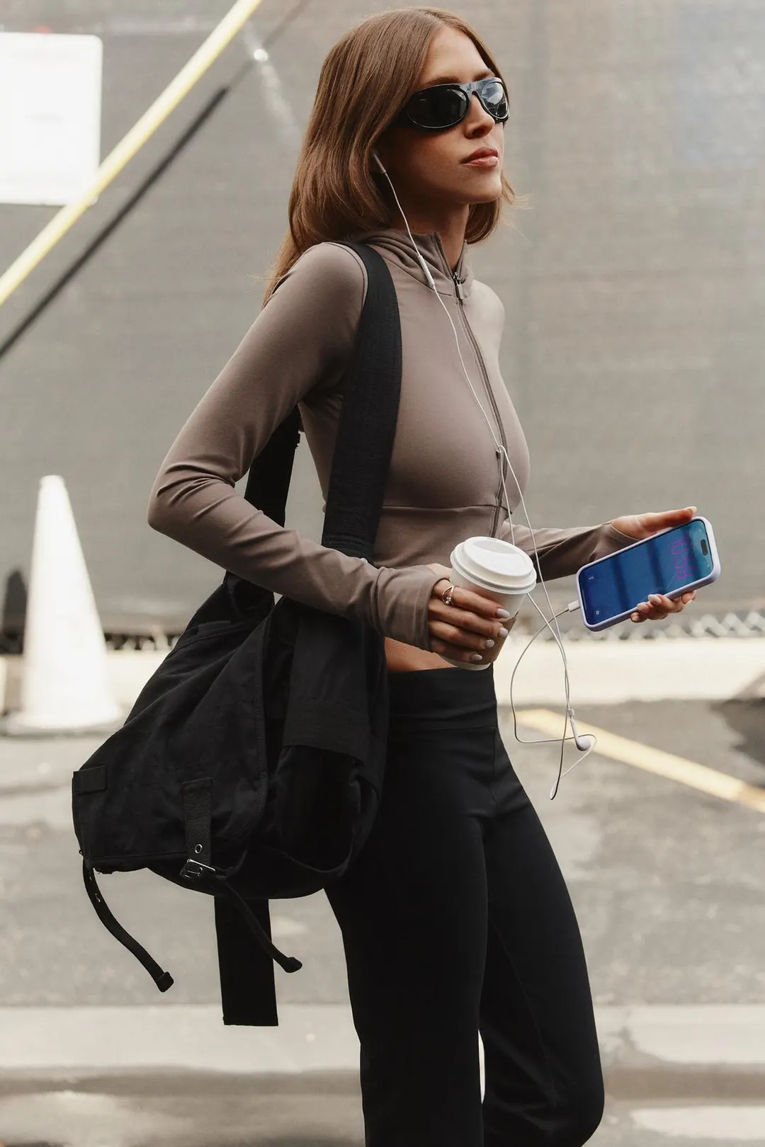 Куртка эластичная с капюшоном и молнией, Zara