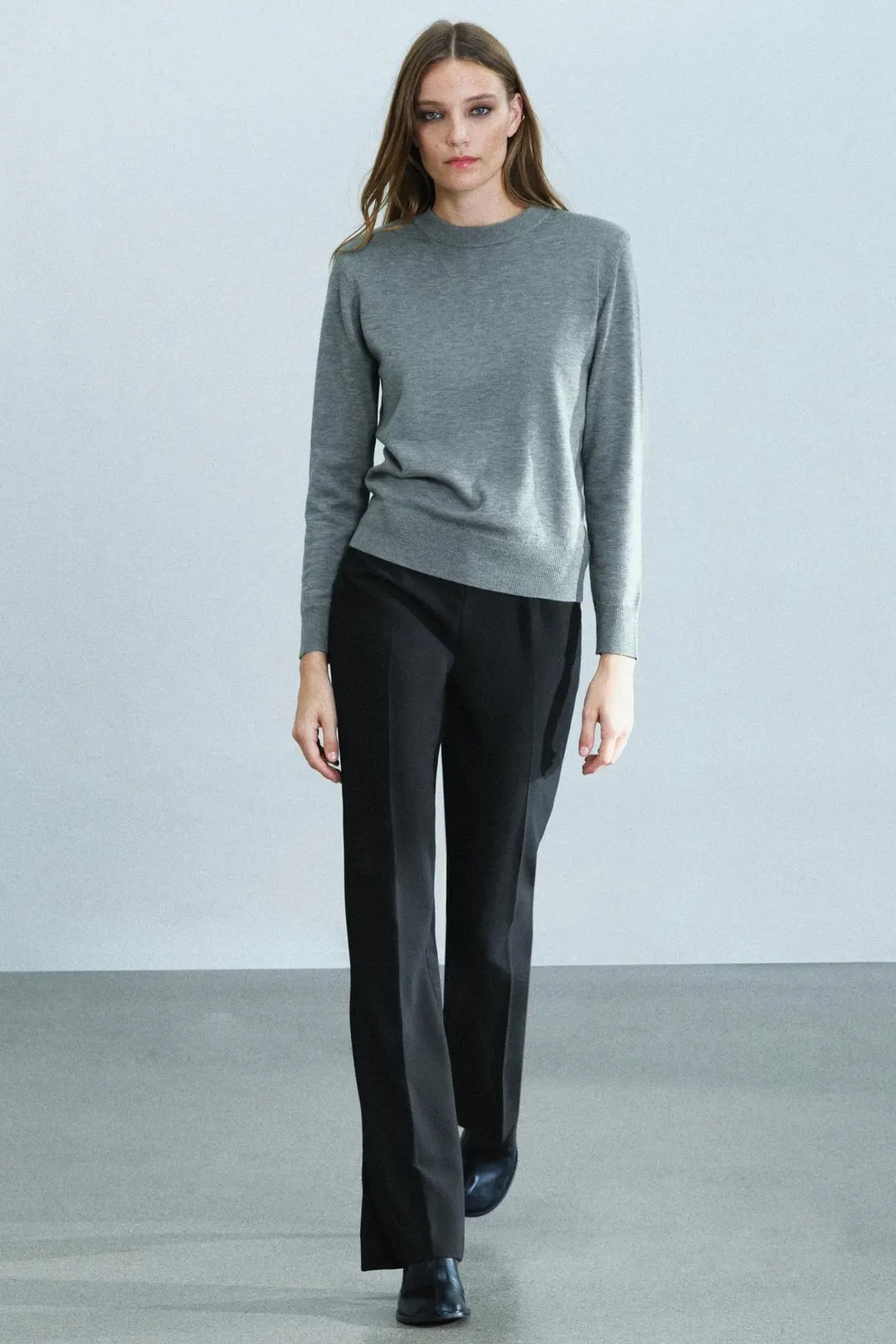 Трикотажный свитер с подплечниками, Zara