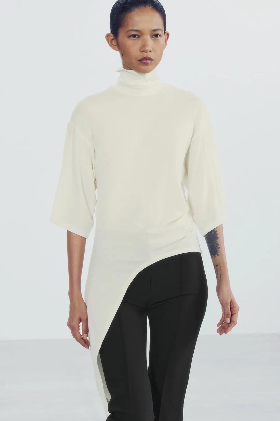 Асимметричный топ с оборками, Zara
