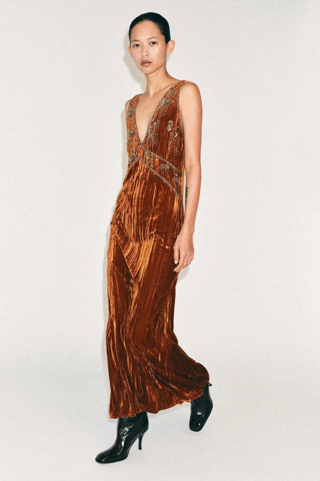Платье бархатное с вышивкой ZW Collection, Zara