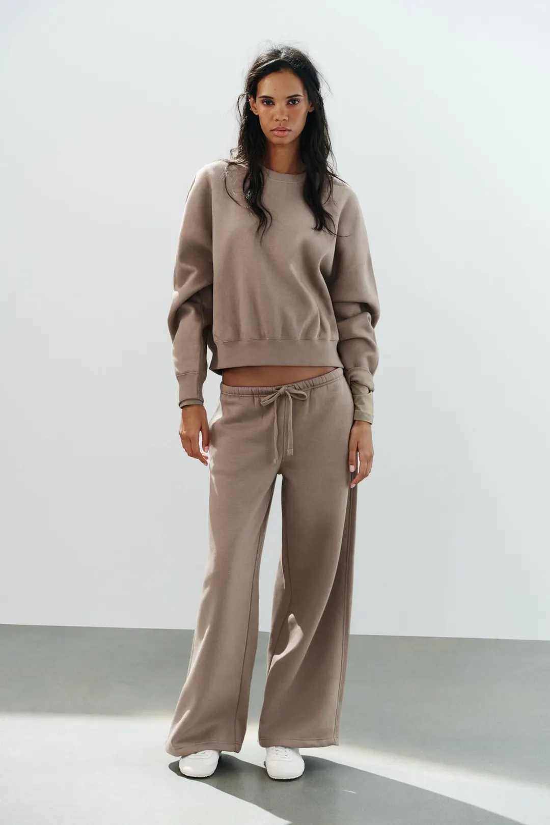 Базовый плюшевый свитшот, Zara