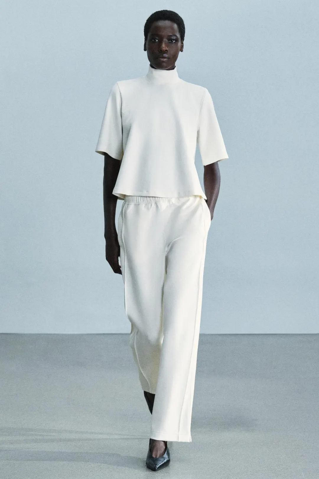 Топ из интерлока с высоким воротником, Zara