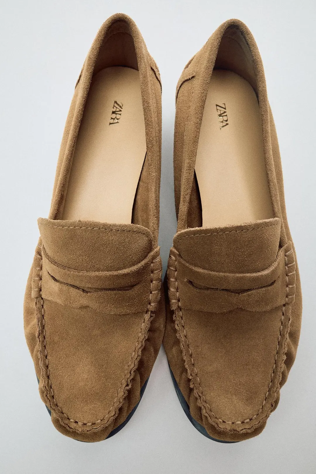 Лоферы из замшевого спилка со сборками, Zara