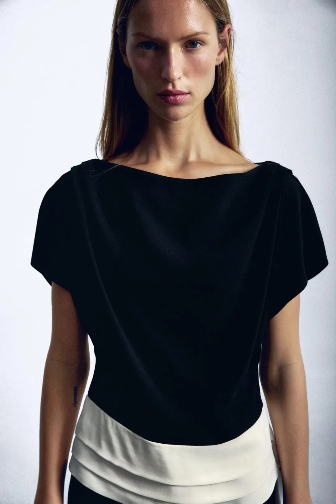 Комбинированный топ с плиссировкой, Zara