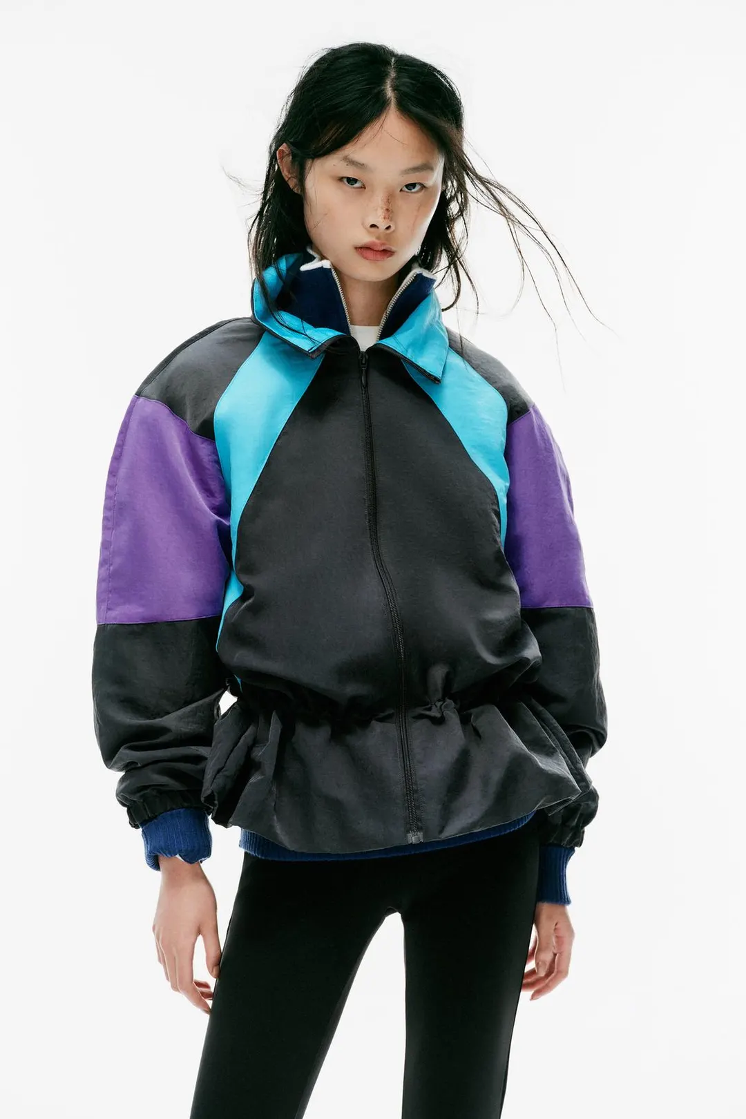 Контрастная куртка с подплечниками, Zara