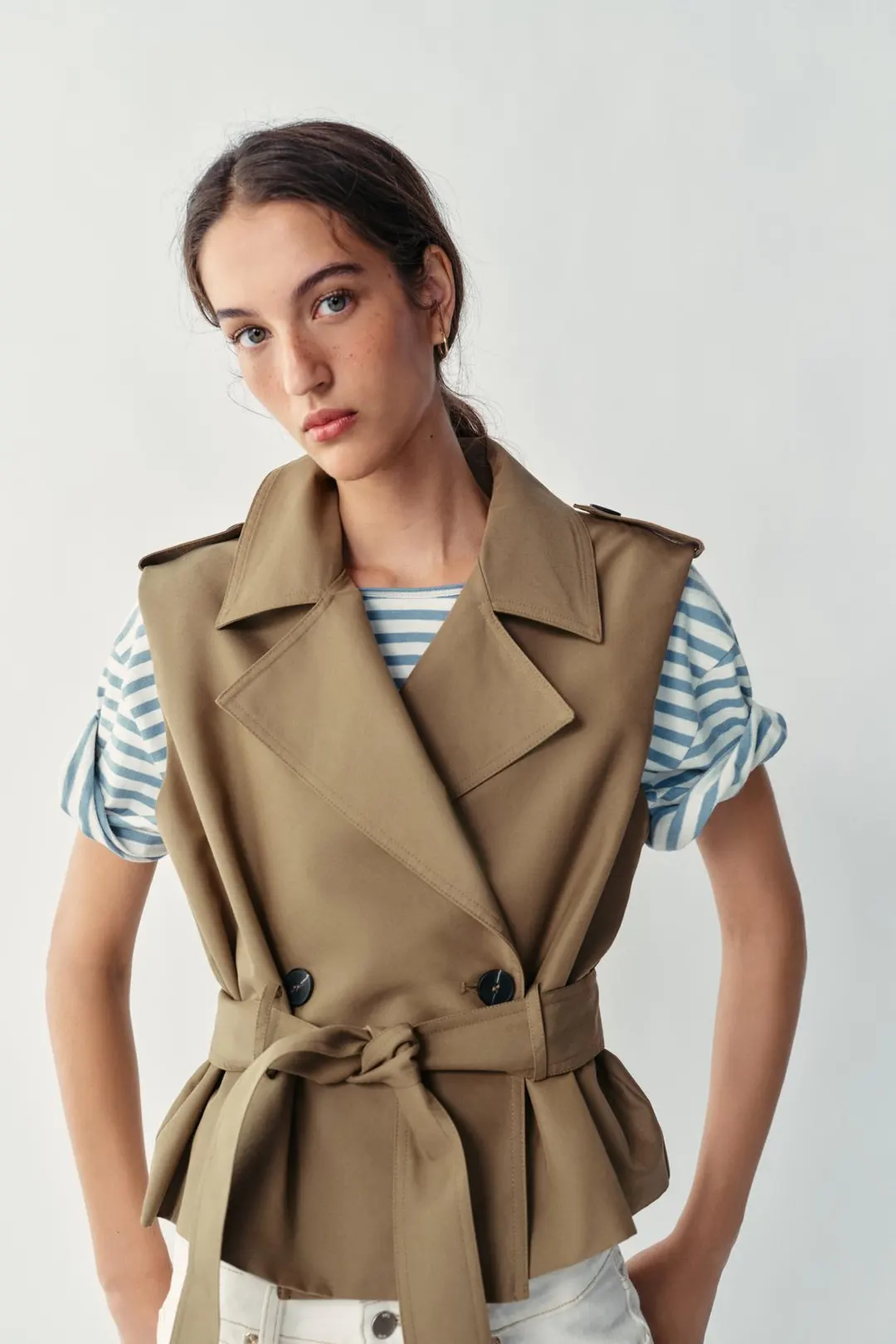 Двубортный жилет с поясом, Zara