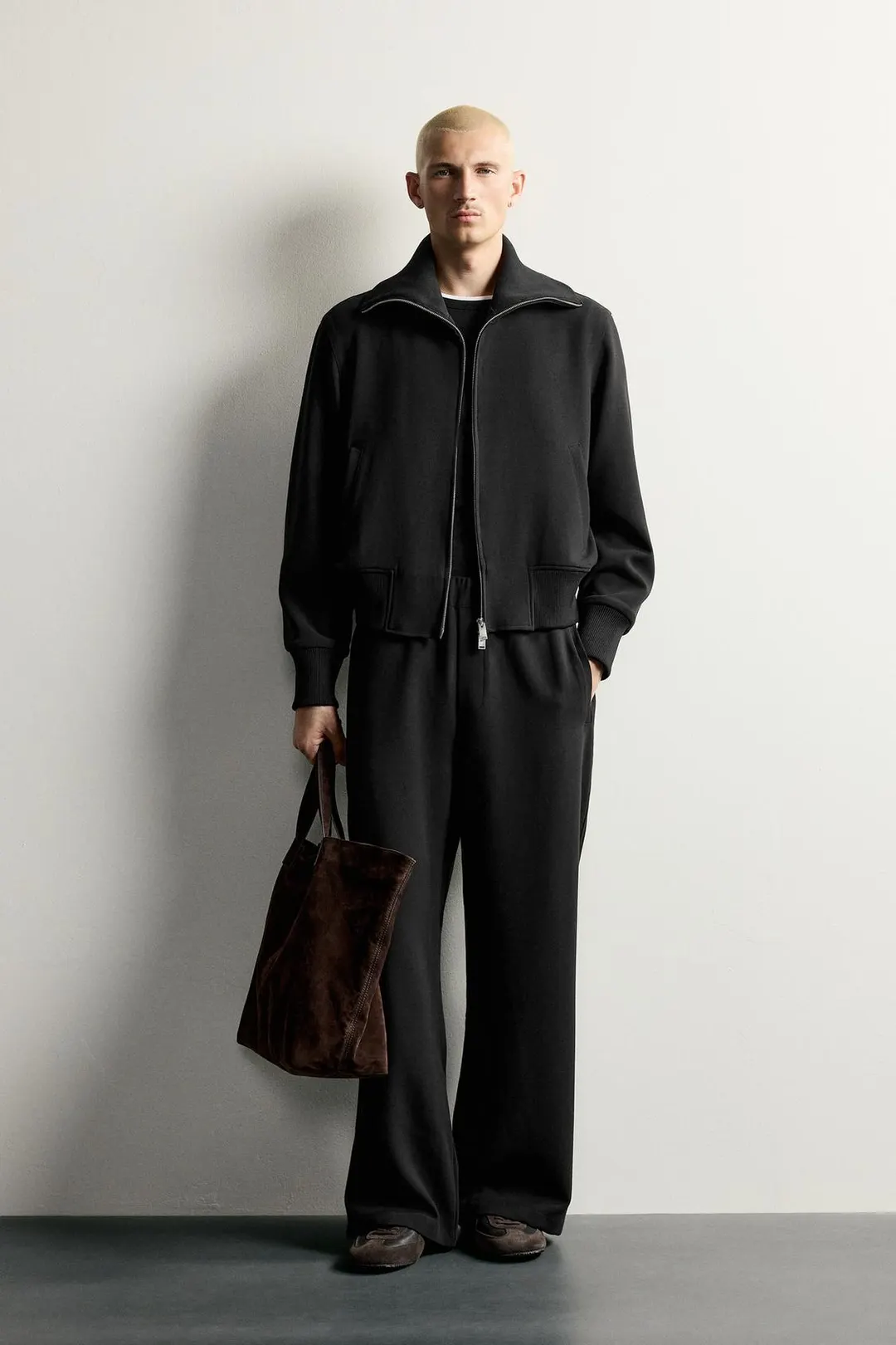 Брюки струящегося кроя с широкими штанинами, Zara