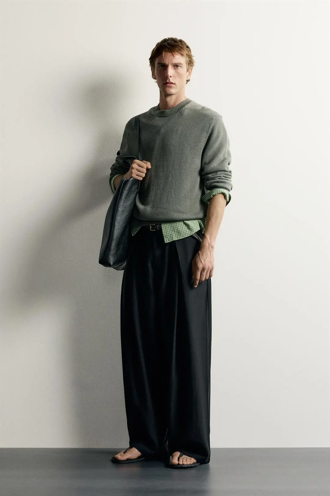 Струящиеся брюки со складками, Zara