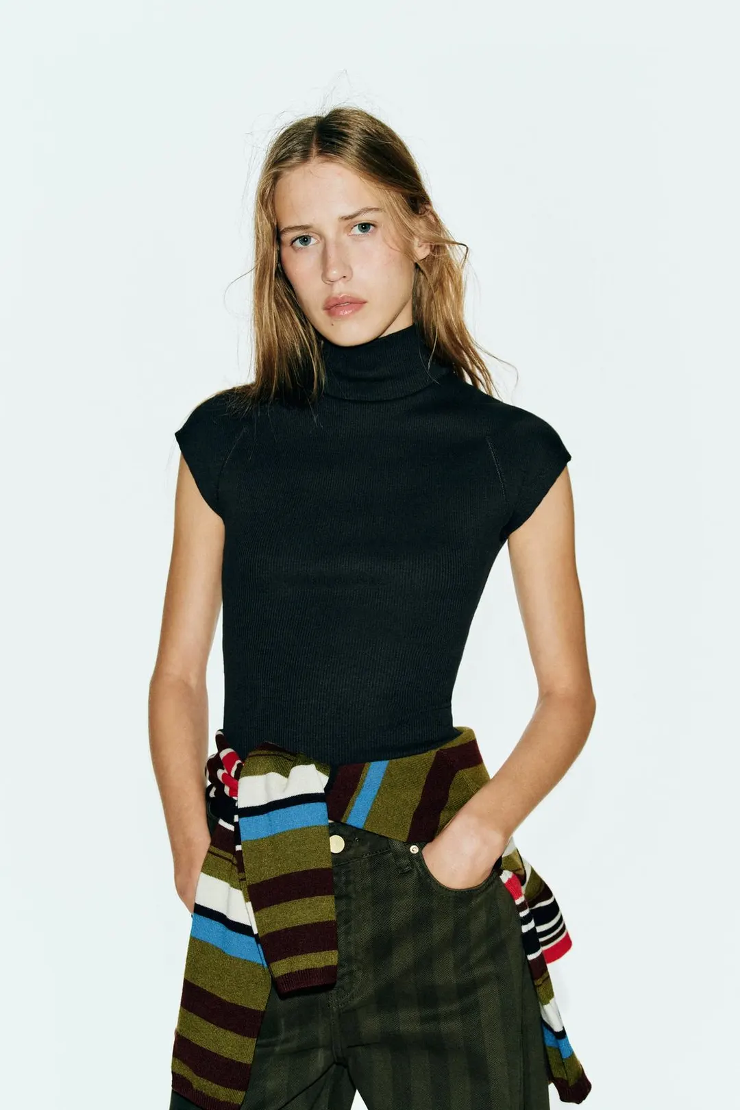 Футболка в рубчик с высоким воротником, Zara