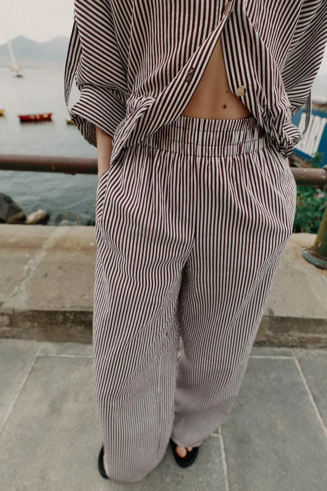 Брюки в полоску с широкими штанинами, Zara