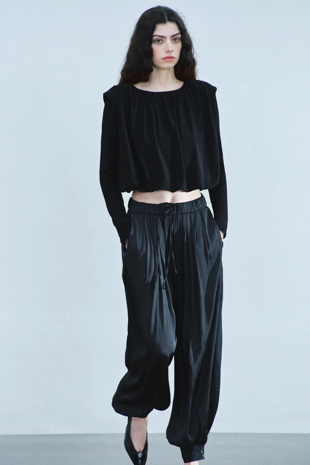Топ драпированный с подплечниками, Zara