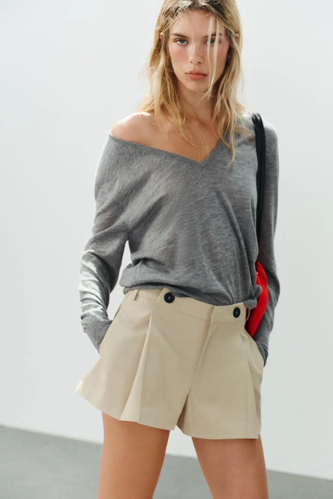 Шорты плиссированные с пуговицами, Zara