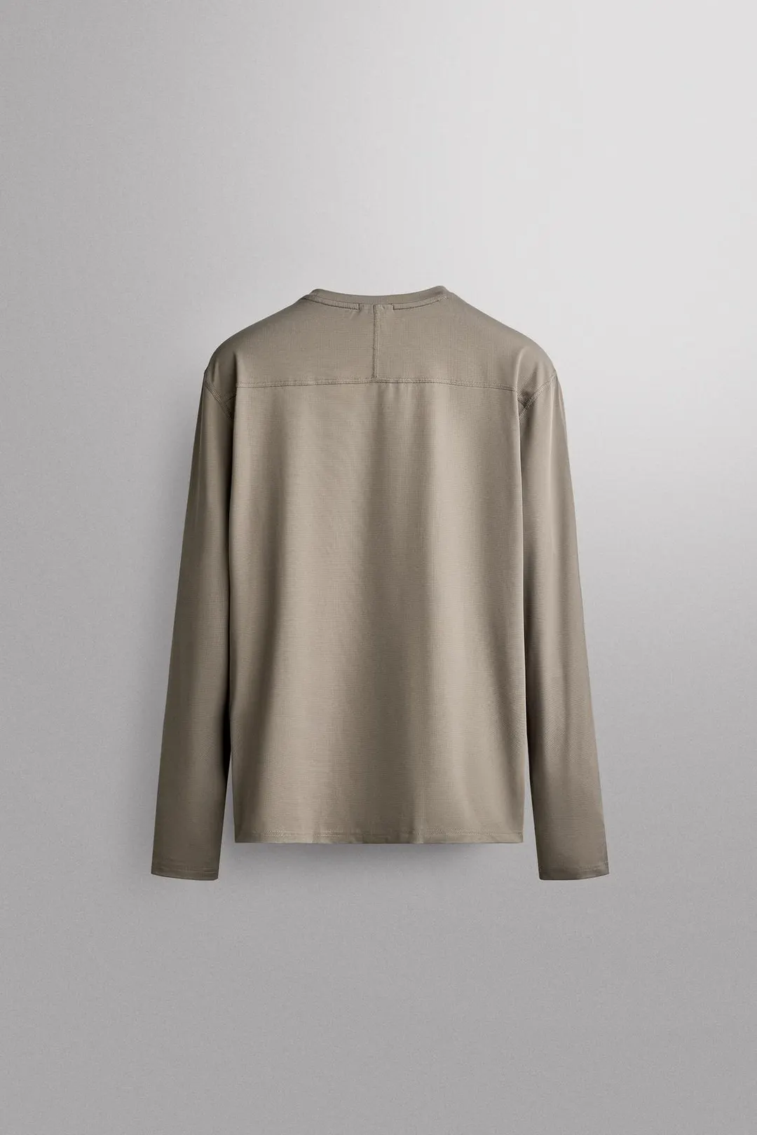 Технологичная футболка для тренировок с длинными рукавами, Zara