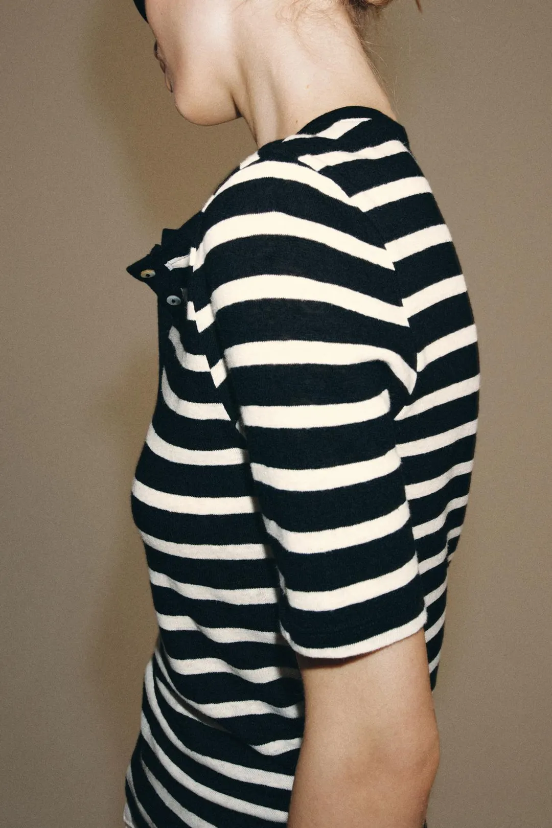 Футболка на пуговицах из смесового льна, Zara
